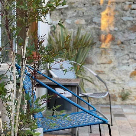 Cote Jardin לינה וארוחת בוקר Sainte-Suzanne (Mayenne)