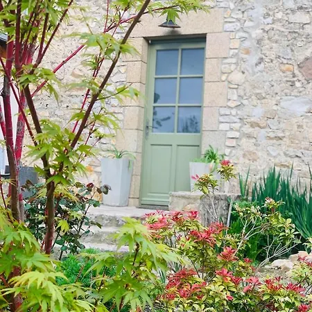 Coté Jardin Sainte-Suzanne (Mayenne)