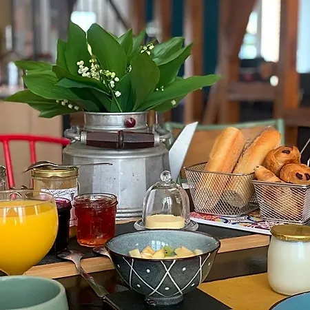Couette-café Coté Jardin Sainte-Suzanne (Mayenne)