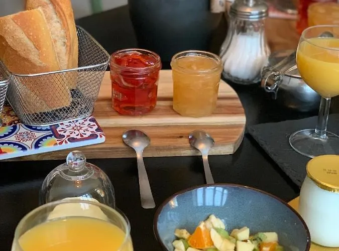 Cote Jardin Bed & Breakfast 3*