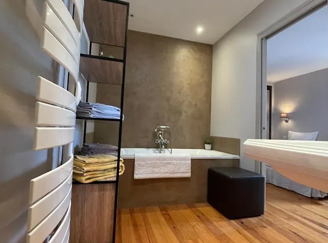 Cote Jardin Bed & Breakfast